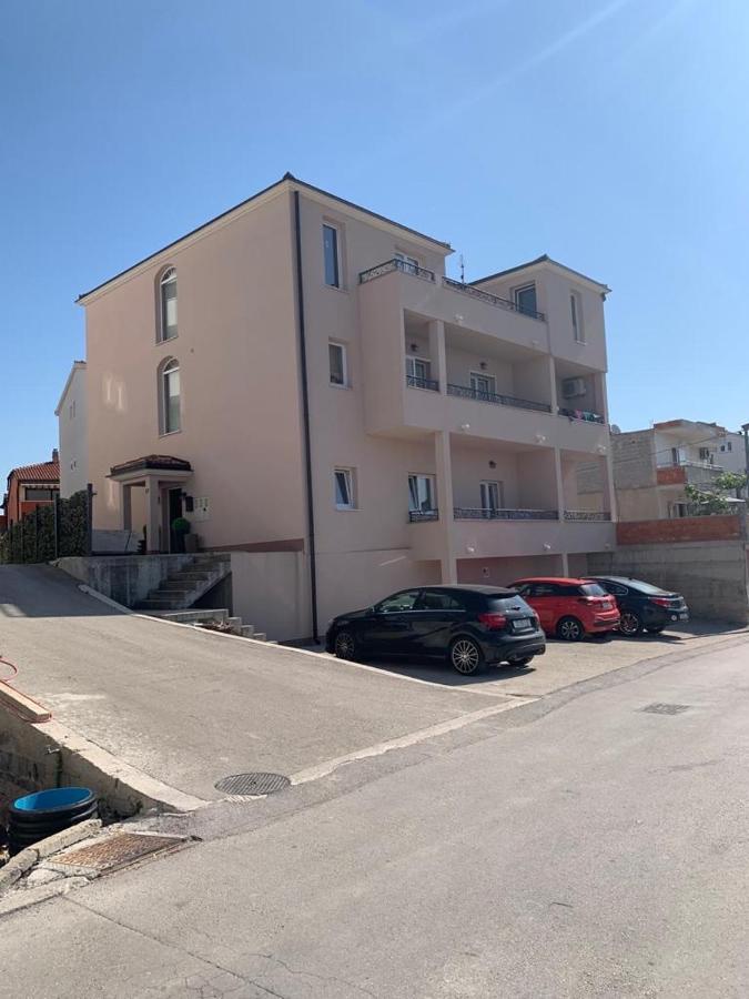 Studio Apartmant Leona With Parking Place Split Zewnętrze zdjęcie