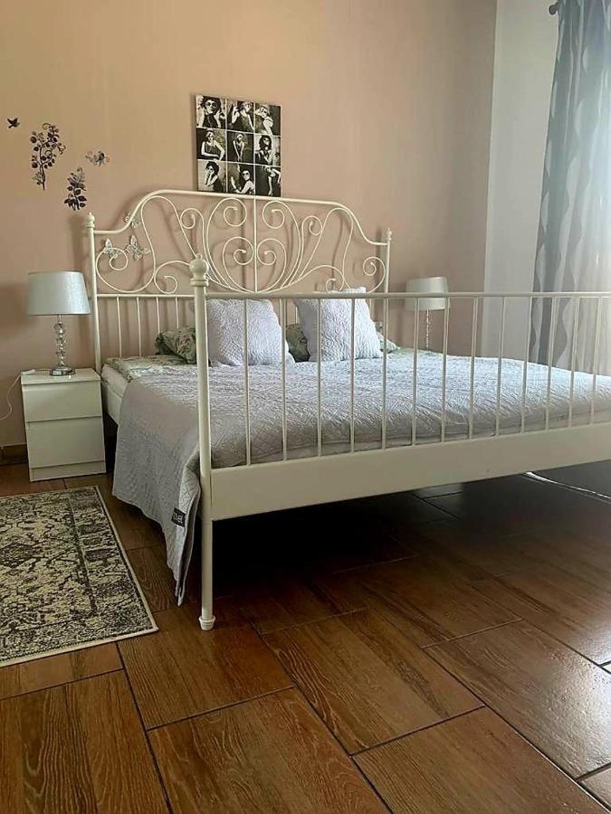 Studio Apartmant Leona With Parking Place Split Zewnętrze zdjęcie